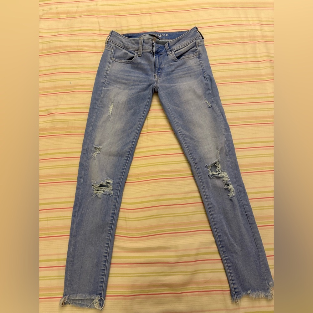 American Eagle Distressed Low Rise Jeggings